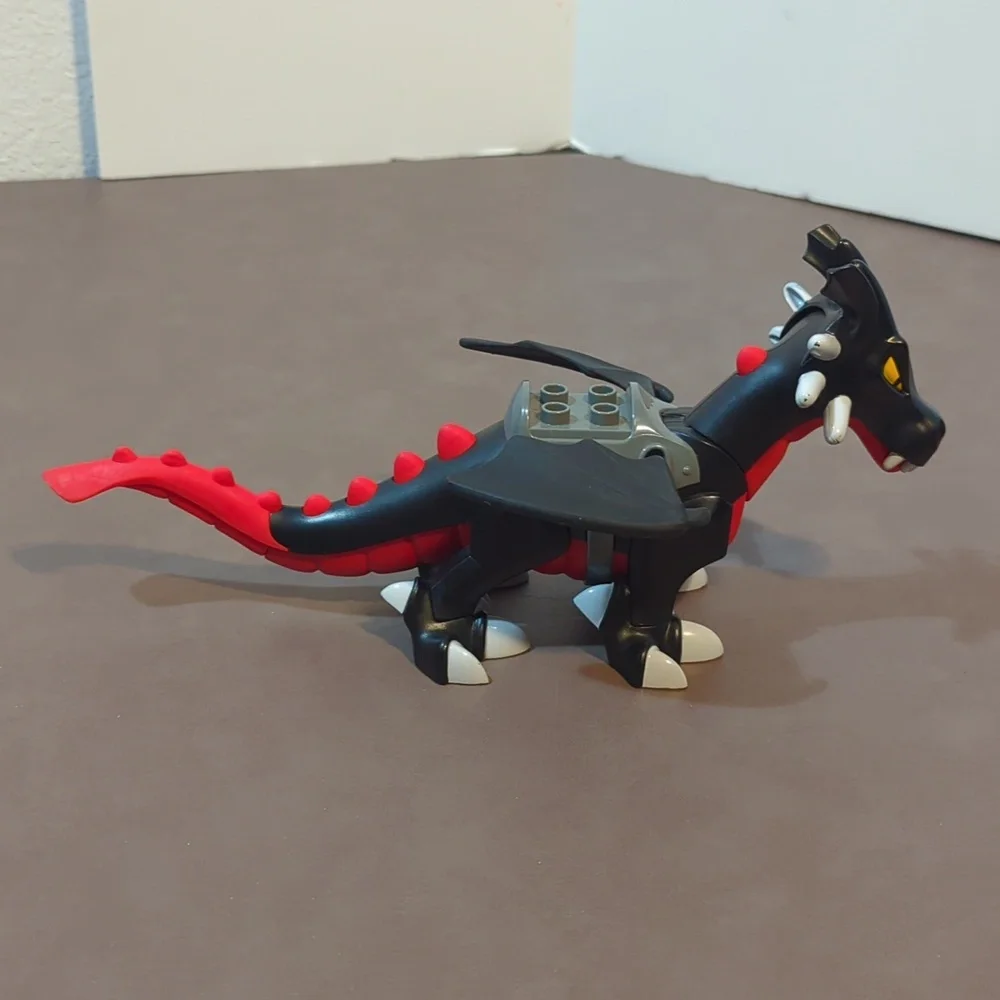 2004 Lego Duplo Black Red White Dragon Castle Black Dragon Set 4784 Articulate